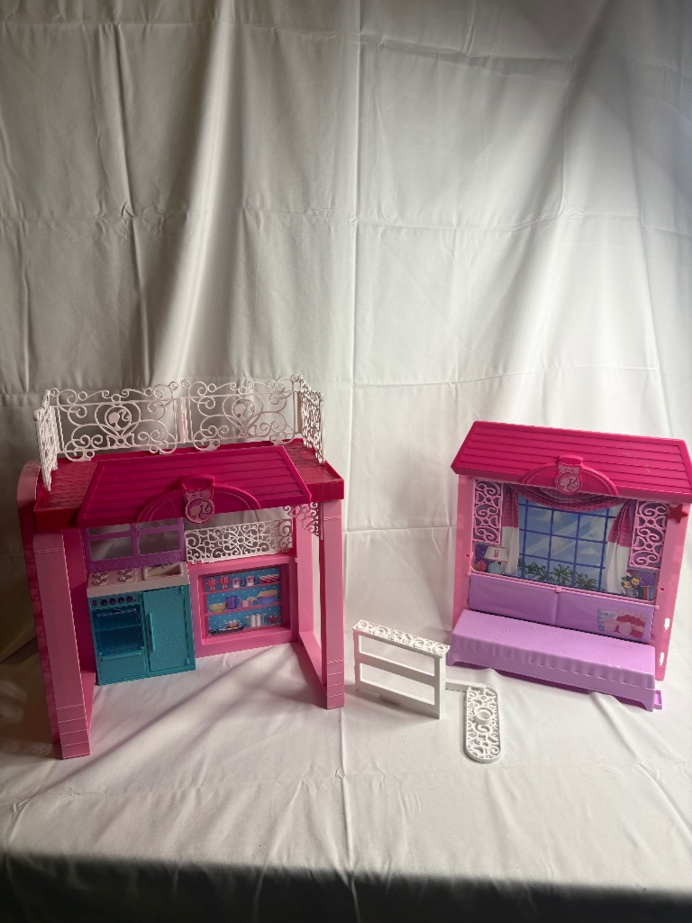 Barbie Glam Vacation House Mattel Pink NOT COMPLETE